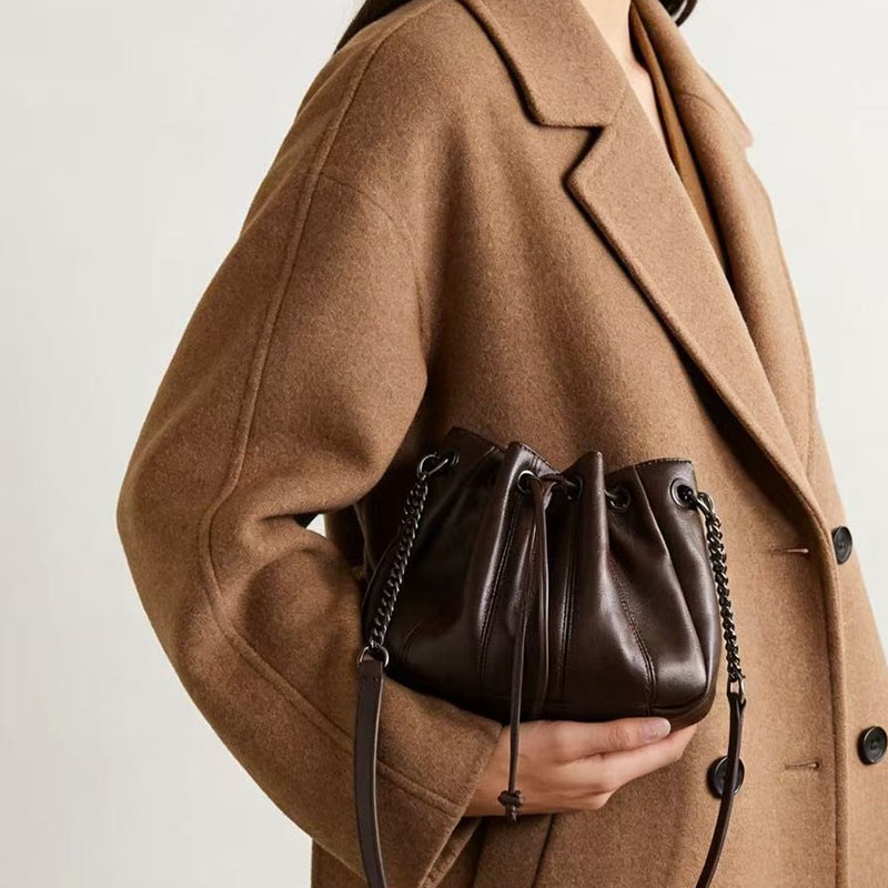 Sac seau tendance à cordon de  - Luxury Quilted Bags avis et prix