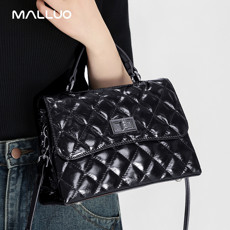 Sac à main matelassé en cuir v - Top Handle Patent Bag avis et prix