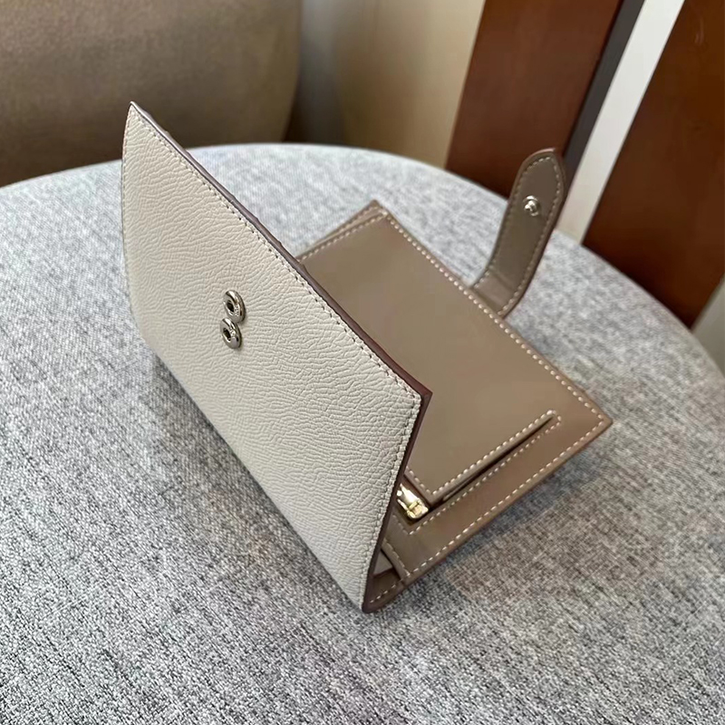 Portefeuille court en cuir vér - Luxury Quilted Bags avis et prix