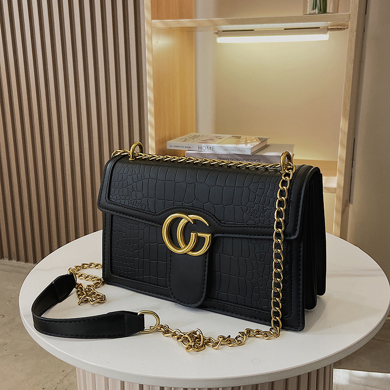 Nouveau Sac Sous le Bras Haut  - Luxury Quilted Bags avis et prix