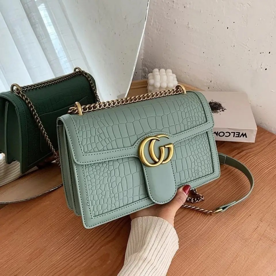 Nouveau Sac Sous le Bras Haut  - Luxury Quilted Bags avis et prix